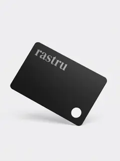 La tarjeta rastru negra vista de frente